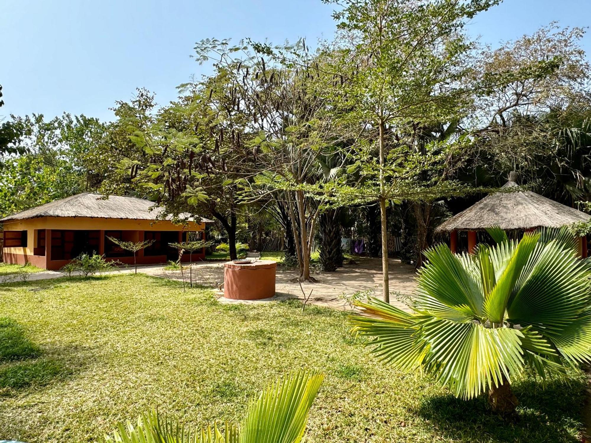 Little'S Nature Retreat Kartong 외부 사진